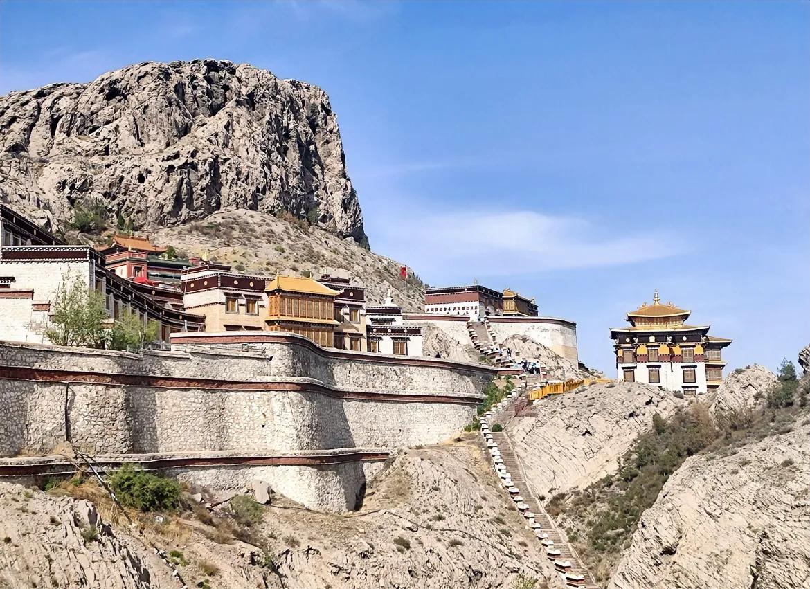 乌海市地形气候水文_乌海四季气候特点详解_乌海市地理位置面积人口