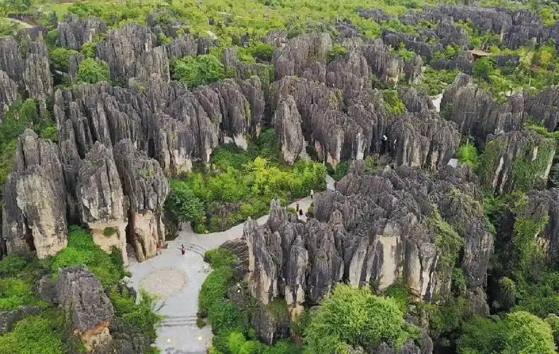 张家界本地气候特征详解_张家界天气变化多端_张家界天气成因地形影响